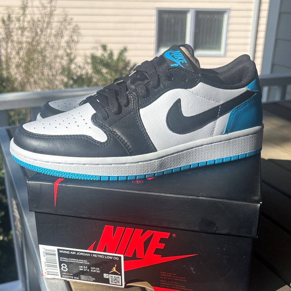 Nike Air Jordan 1 Low - Black, White, Blue